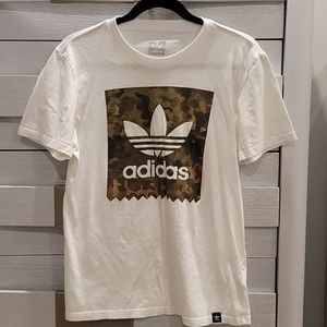 Adidas T-shirt off white/camouflage, Size S